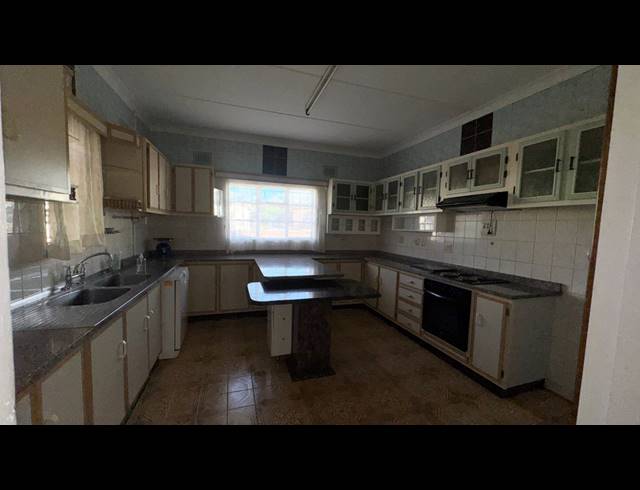 3 BEDROOM HOUSE FOR SALE IN HOWICK WEST